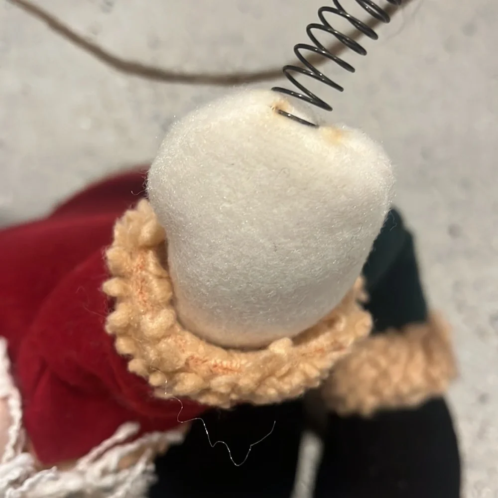 PLUSHY SANTA CLAUSE WITH WOODEN SIGN HANGING DECOR